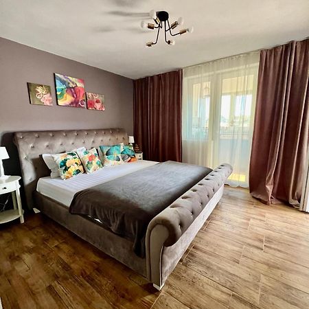 Dominic Apartment Unirii Square Timisoara Bagian luar foto